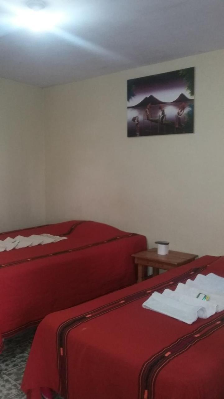 Hospedaje Eli Panajachel Esterno foto